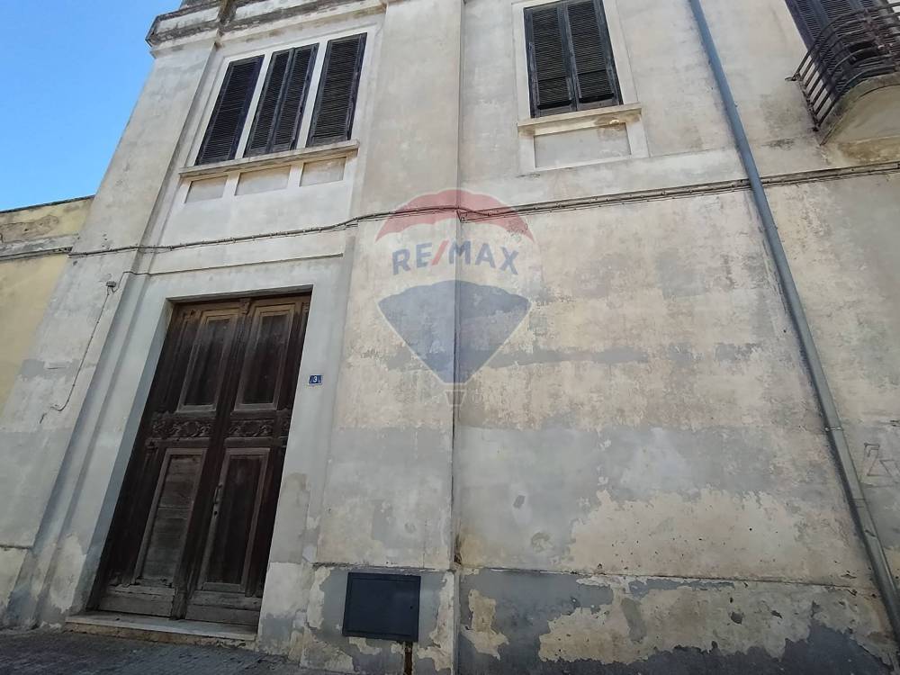negozio in vendita a San Pietro Vernotico