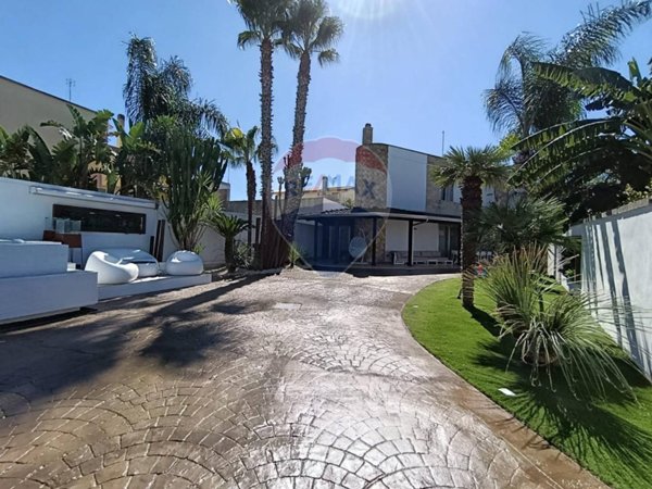 casa indipendente in vendita a San Pietro Vernotico