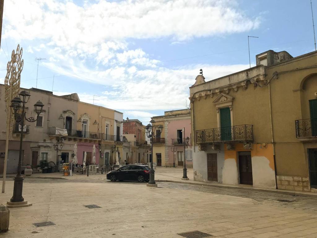 negozio in vendita a San Pietro Vernotico