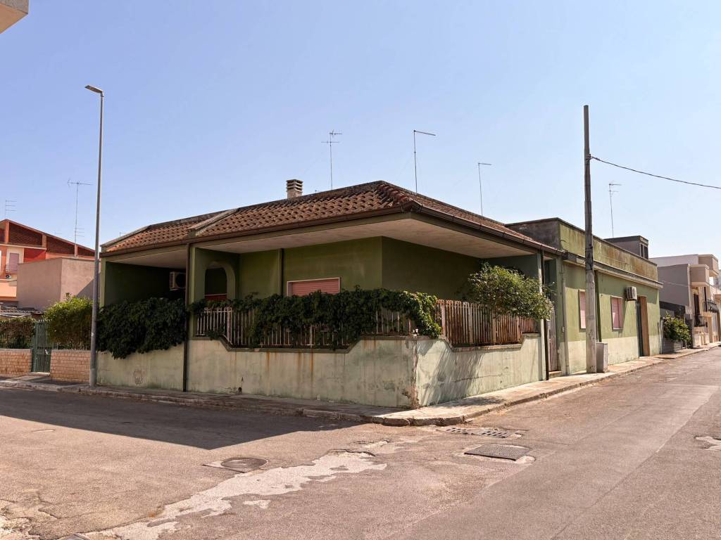 casa indipendente in vendita a San Pietro Vernotico