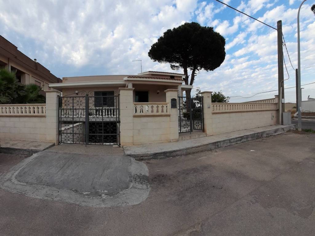 casa indipendente in vendita a San Pietro Vernotico