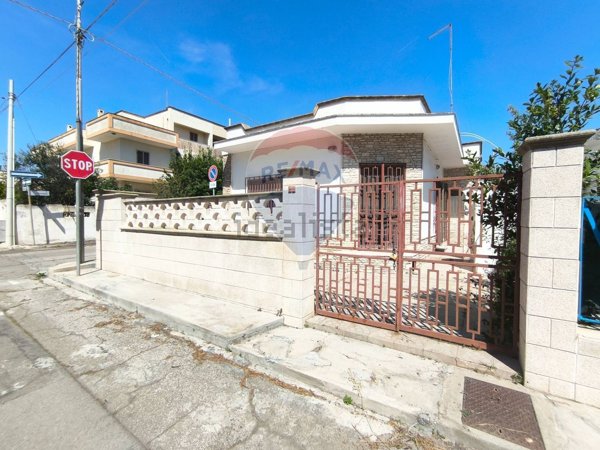 casa indipendente in vendita a San Pietro Vernotico in zona Campo di Mare