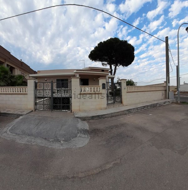 casa indipendente in vendita a San Pietro Vernotico