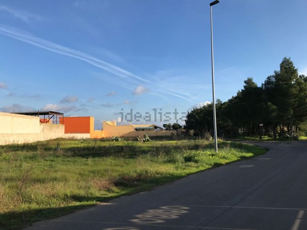 terreno edificabile in vendita a San Pietro Vernotico