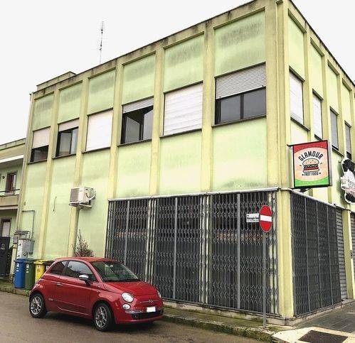 negozio in vendita a San Pietro Vernotico