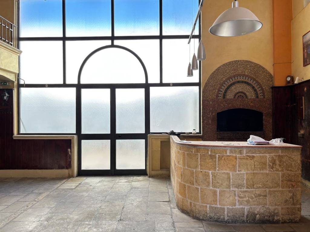 negozio in vendita a San Pietro Vernotico