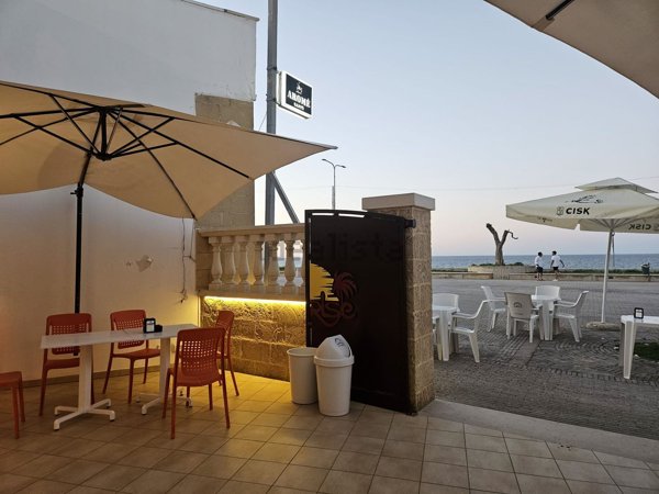 locale commerciale in vendita a San Pietro Vernotico in zona Campo di Mare