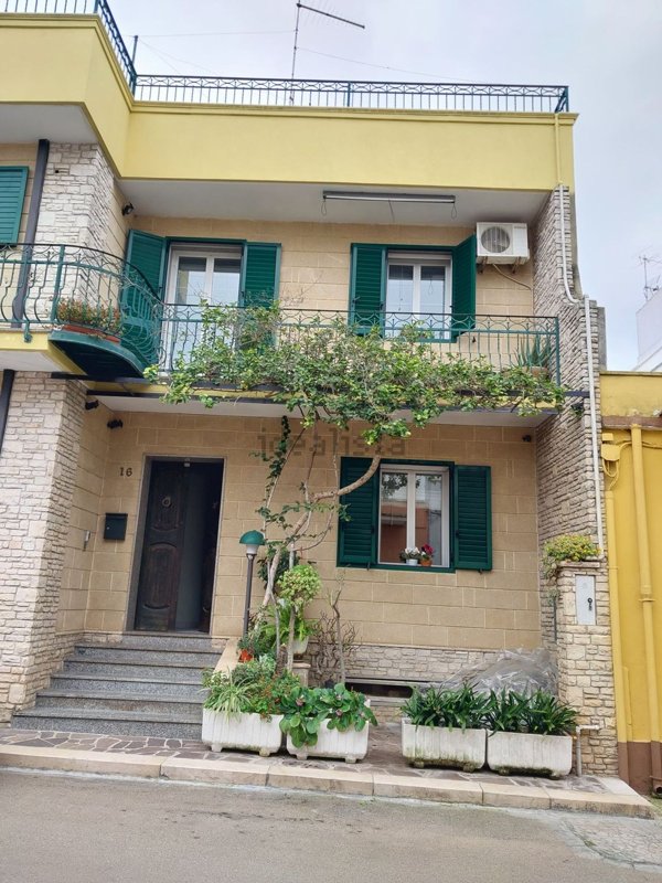 casa indipendente in vendita a San Pietro Vernotico