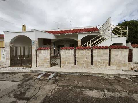 casa indipendente in vendita a San Pietro Vernotico in zona Campo di Mare
