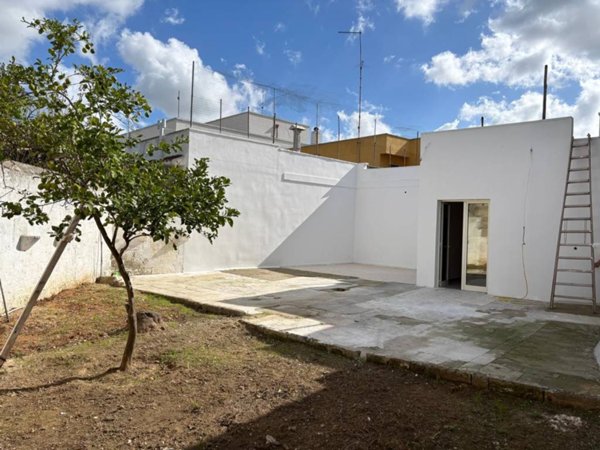 casa indipendente in vendita a San Pietro Vernotico