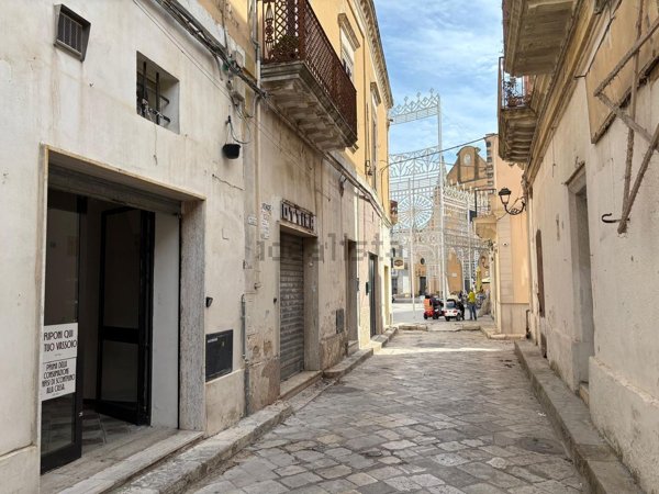 locale commerciale in vendita a San Pietro Vernotico