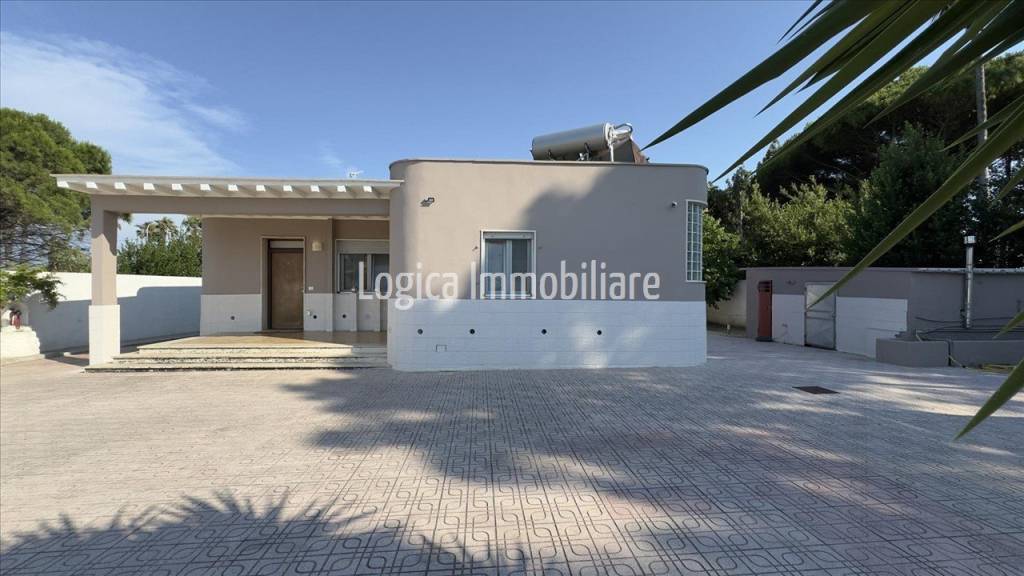 casa indipendente in vendita a San Pietro Vernotico