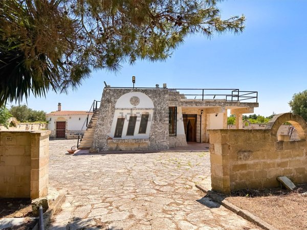 casa indipendente in vendita a San Vito dei Normanni