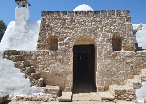 negozio in vendita a San Vito dei Normanni