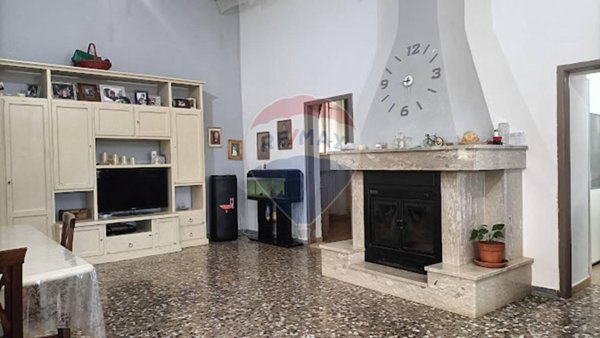 casa indipendente in vendita a San Vito dei Normanni