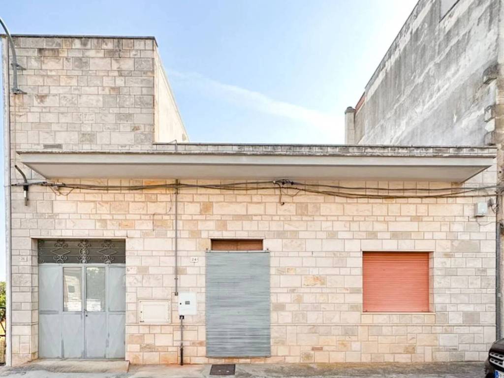 casa indipendente in vendita a San Vito dei Normanni