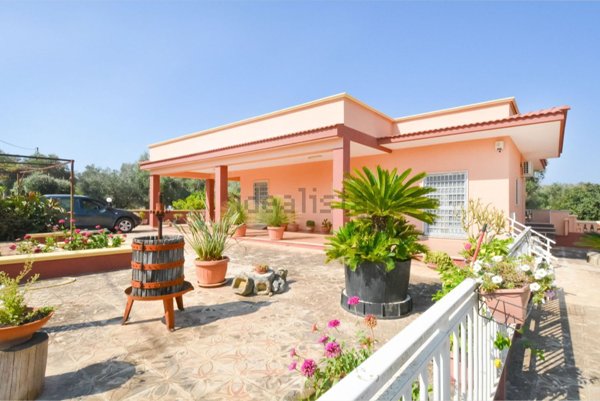 casa indipendente in vendita a San Vito dei Normanni