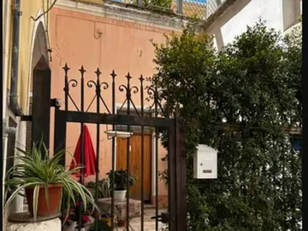 appartamento in vendita a San Vito dei Normanni in zona Centro Storico