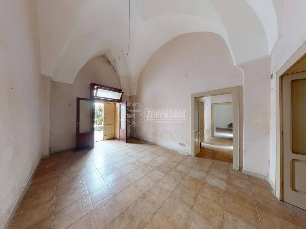 appartamento in vendita a San Vito dei Normanni in zona Centro Storico