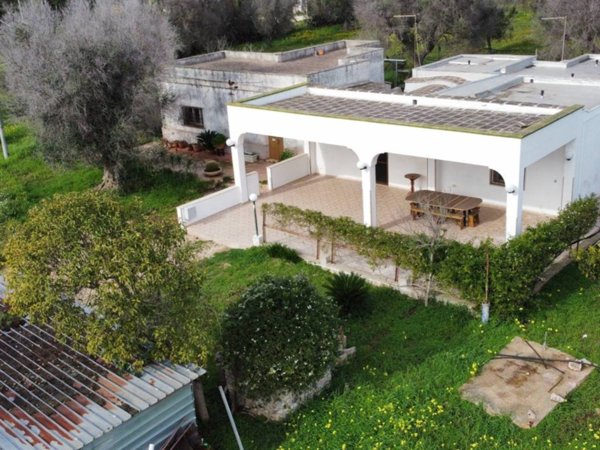 casa indipendente in vendita a San Vito dei Normanni