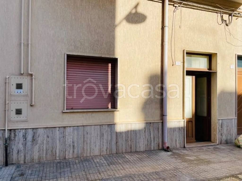 casa indipendente in vendita a San Vito dei Normanni in zona Centro Storico