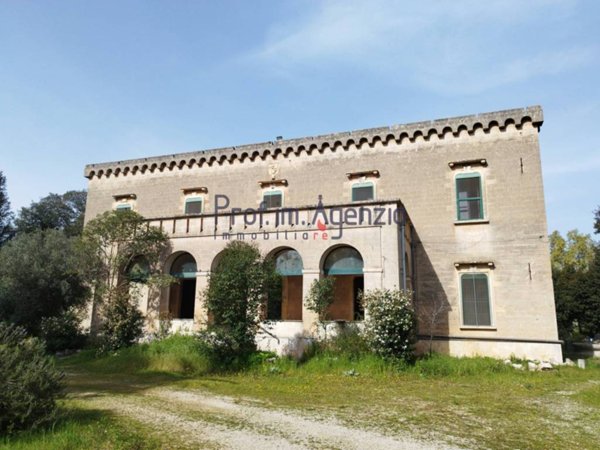 intera palazzina in vendita a San Vito dei Normanni