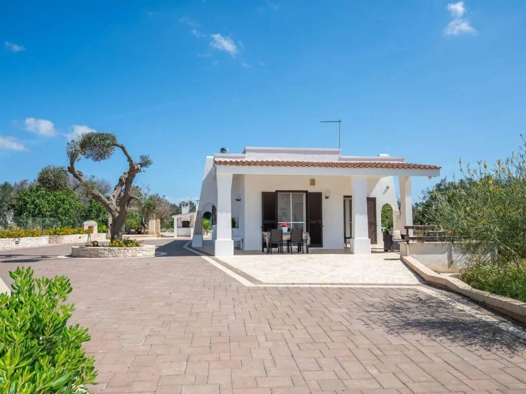 casa indipendente in vendita a San Vito dei Normanni