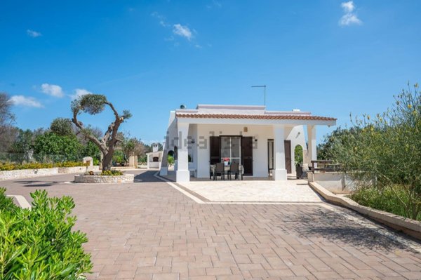 casa indipendente in vendita a San Vito dei Normanni