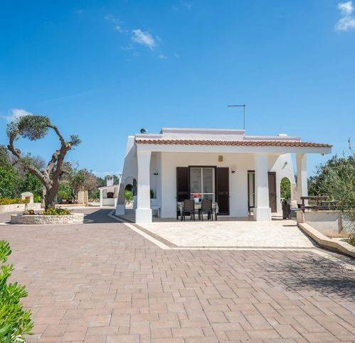 casa indipendente in vendita a San Vito dei Normanni