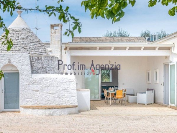 casa indipendente in vendita a San Vito dei Normanni