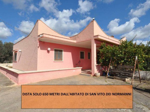 casa indipendente in vendita a San Vito dei Normanni