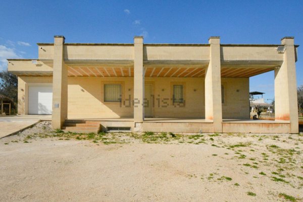 casa indipendente in vendita a San Vito dei Normanni