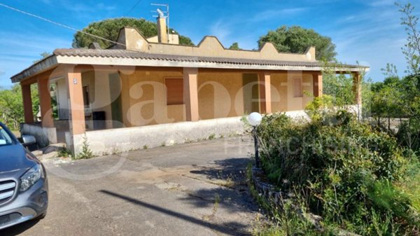 casa indipendente in vendita a San Vito dei Normanni