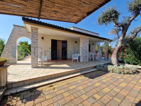 casa indipendente in vendita a San Vito dei Normanni