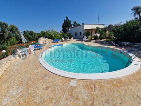 casa indipendente in vendita a San Vito dei Normanni in zona Poggioreale