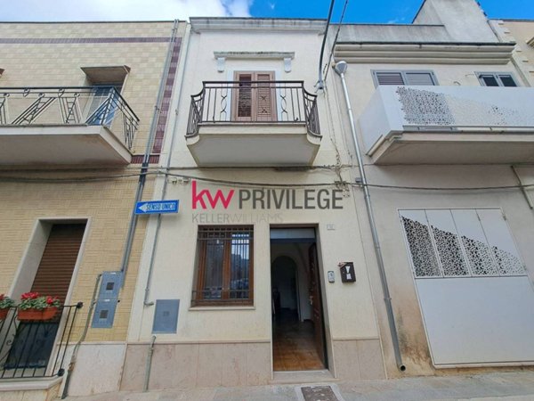 casa indipendente in vendita a San Vito dei Normanni