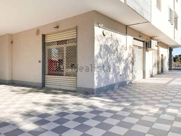 locale commerciale in vendita a San Vito dei Normanni