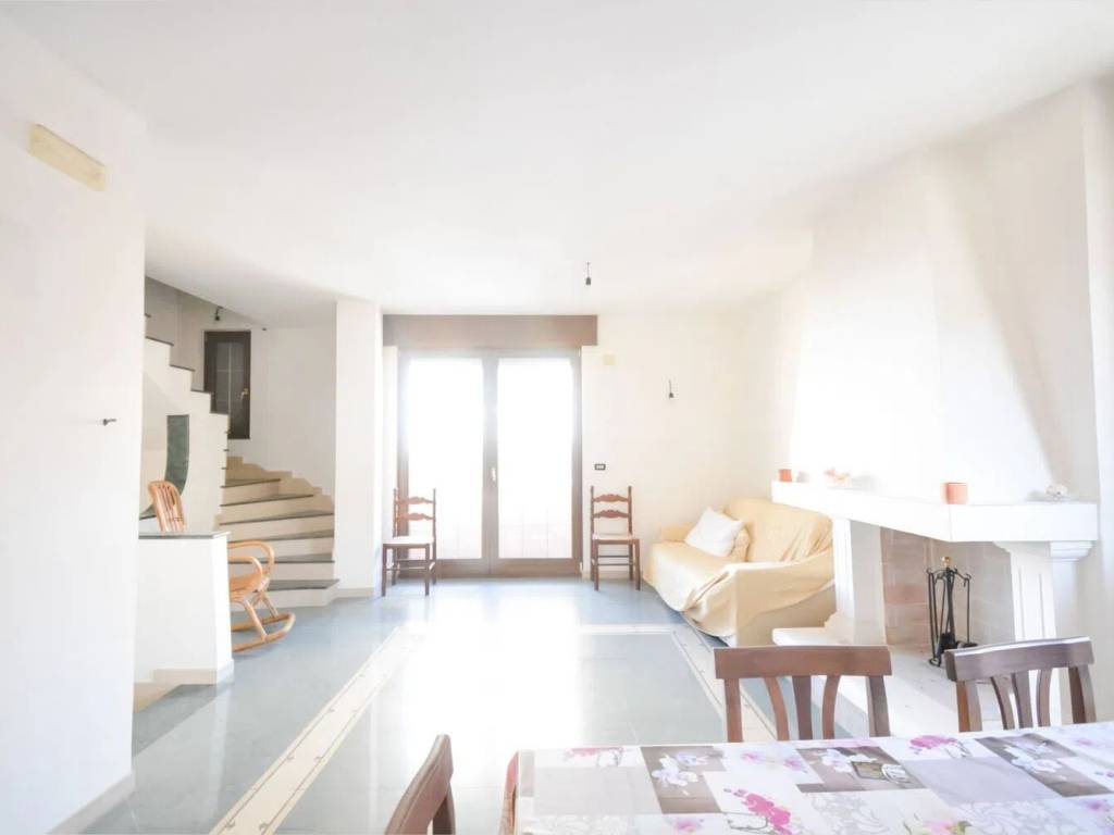 casa indipendente in vendita a San Vito dei Normanni in zona Centro Storico