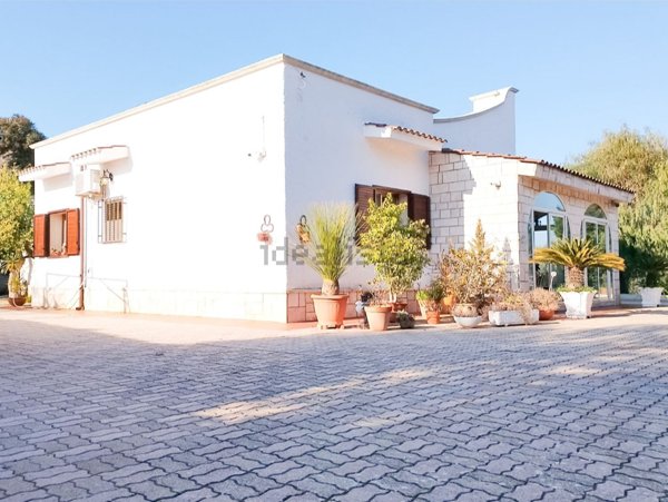 casa indipendente in vendita a San Vito dei Normanni