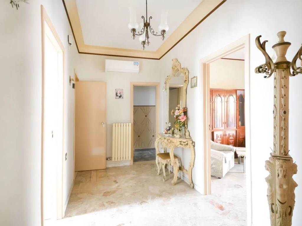 pentavano in vendita a San Vito dei Normanni in zona Centro Storico