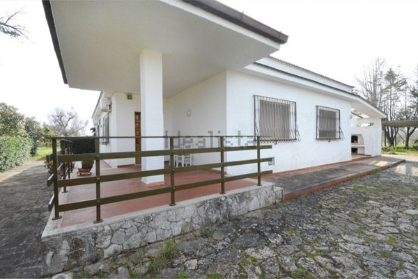 casa indipendente in vendita a San Vito dei Normanni