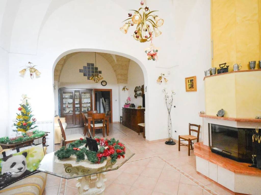 esavano in vendita a San Vito dei Normanni