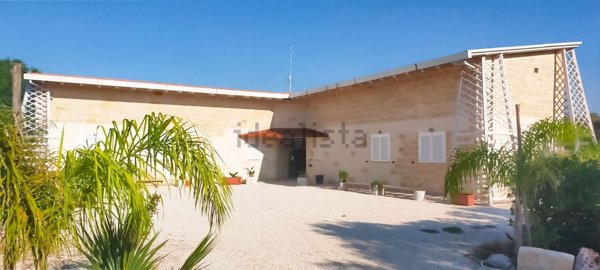 casa indipendente in vendita a San Vito dei Normanni