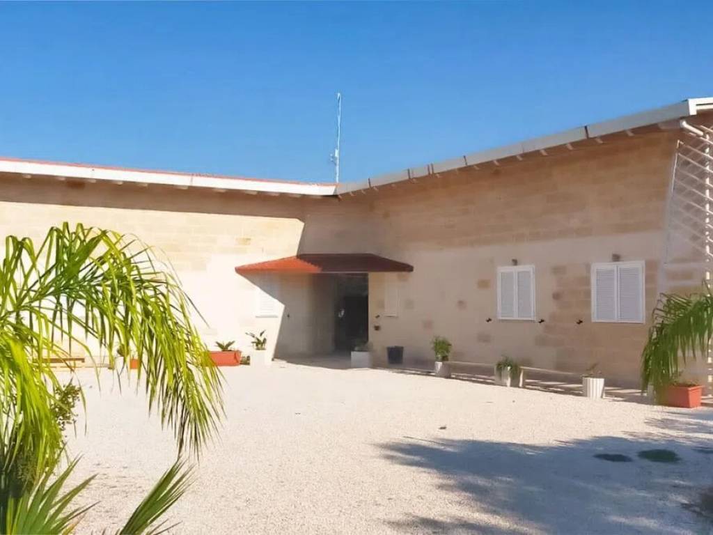 casa indipendente in vendita a San Vito dei Normanni