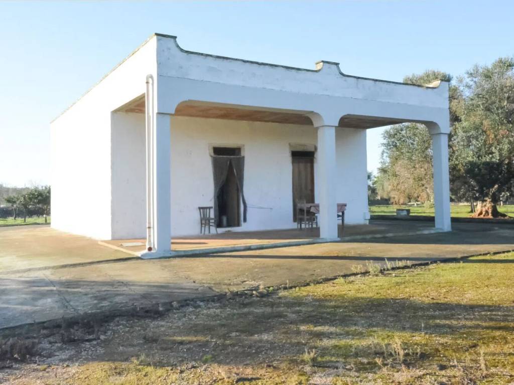 casa indipendente in vendita a San Vito dei Normanni