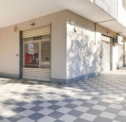 negozio in vendita a San Vito dei Normanni