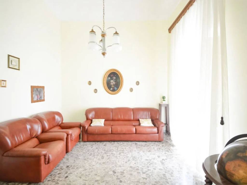 casa indipendente in vendita a San Vito dei Normanni in zona Centro Storico