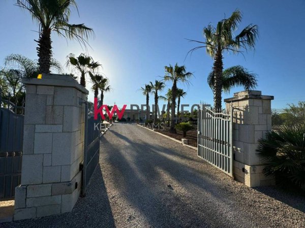 casa indipendente in vendita a San Vito dei Normanni in zona San Giacomo