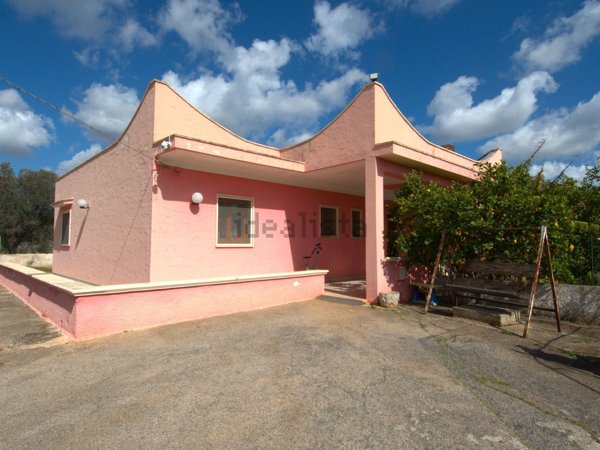 casa indipendente in vendita a San Vito dei Normanni