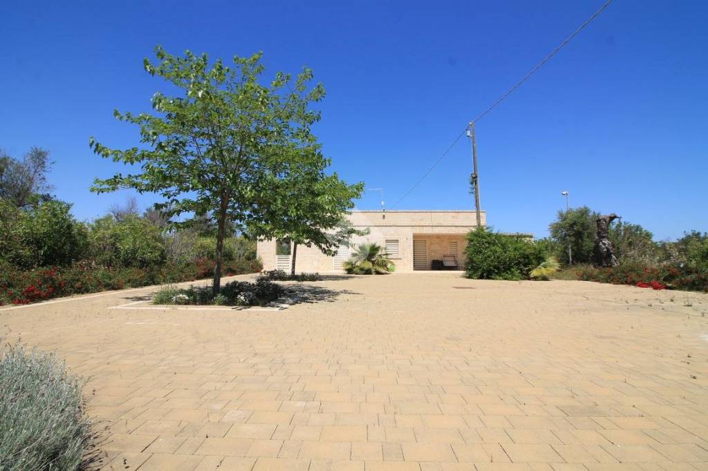casa indipendente in vendita a San Vito dei Normanni